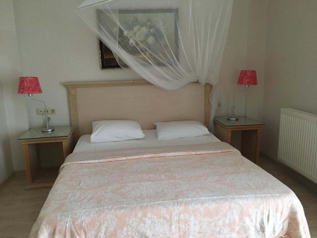 Melaike Hotel فوكا المظهر الخارجي الصورة
