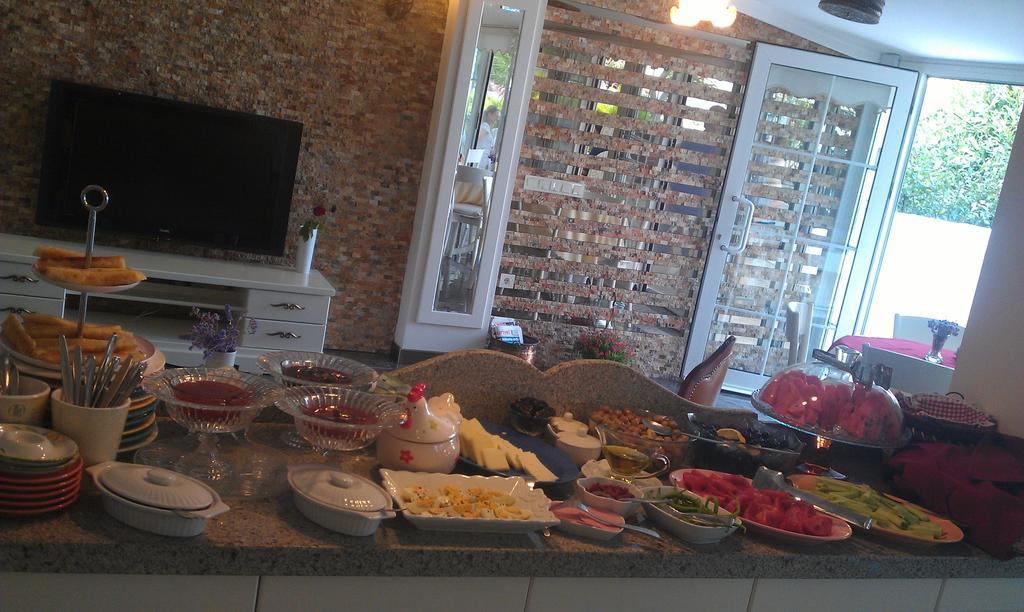 Melaike Hotel فوكا المظهر الخارجي الصورة
