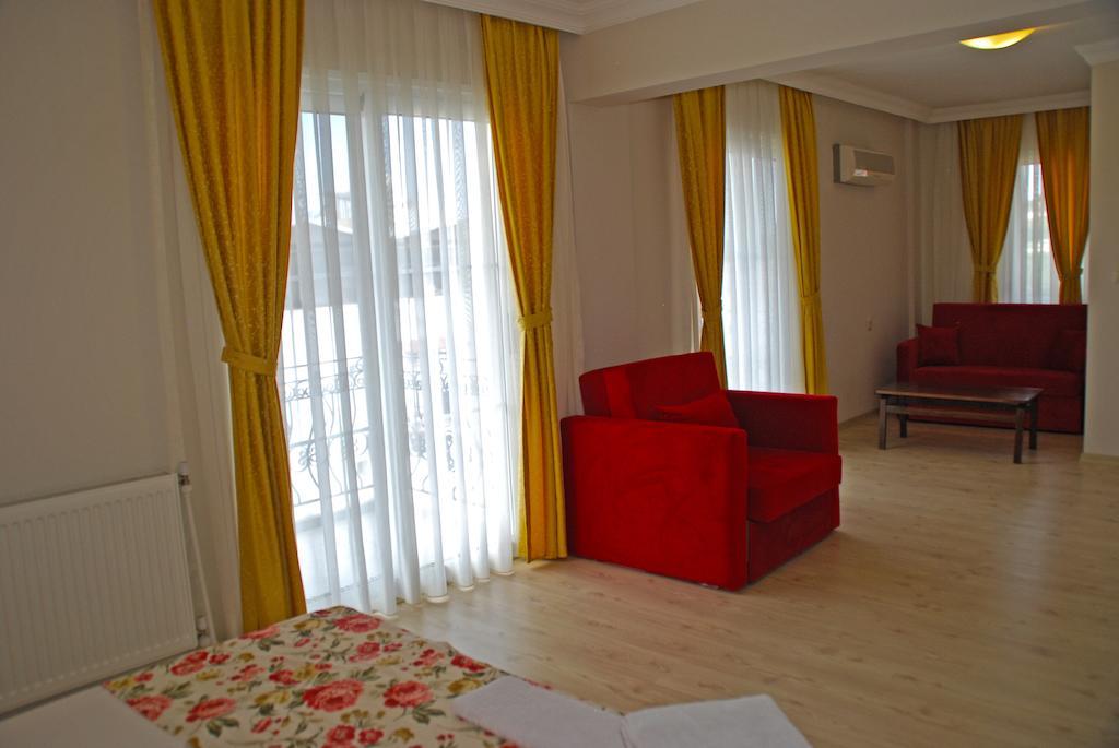 Melaike Hotel فوكا المظهر الخارجي الصورة