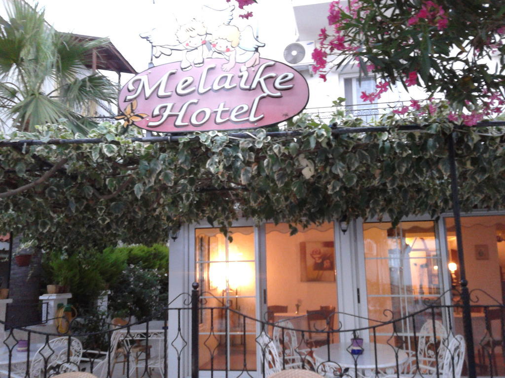 Melaike Hotel فوكا المظهر الخارجي الصورة